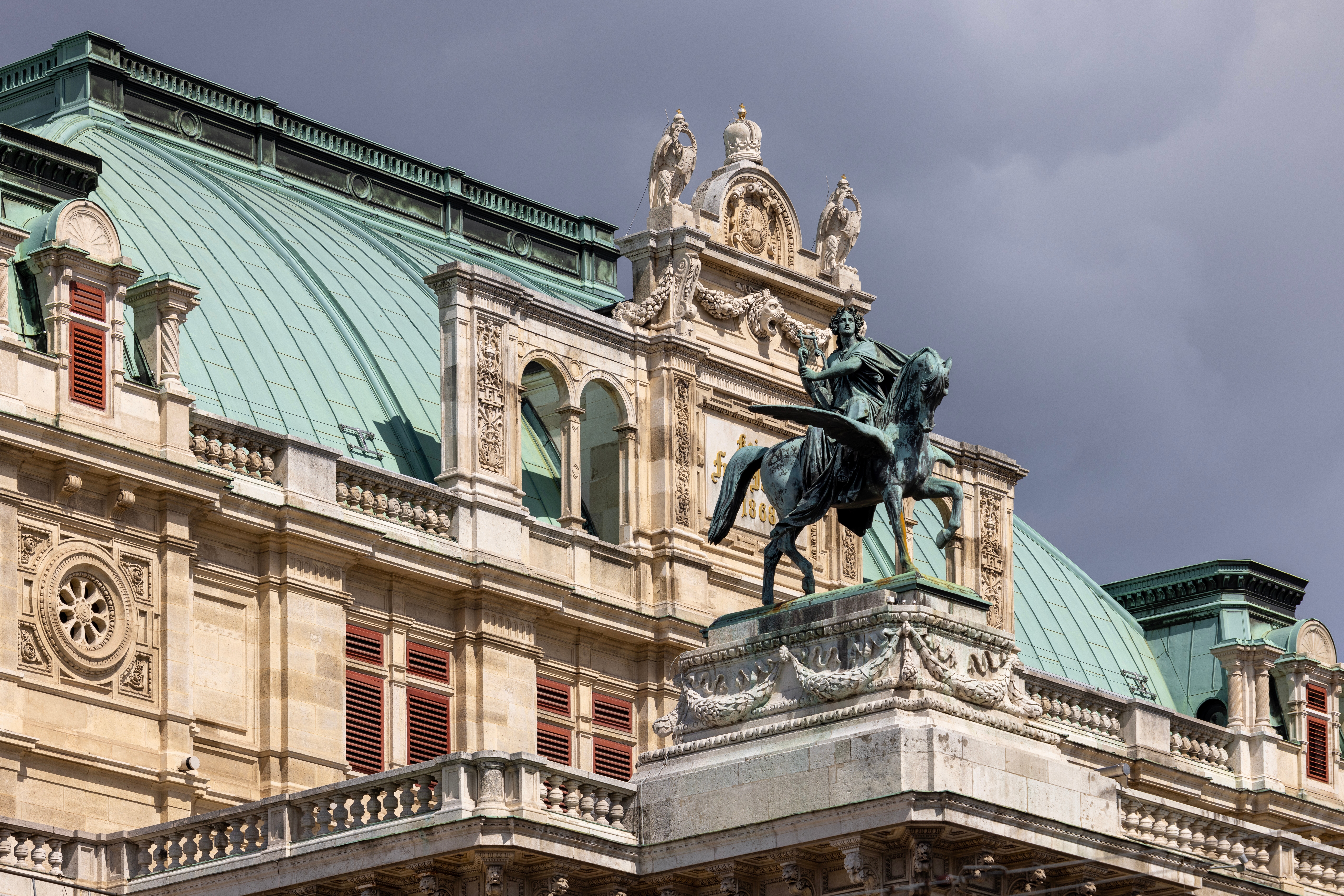 Vienna State Opera, neo-renaissance building on the Vienna Ring Road